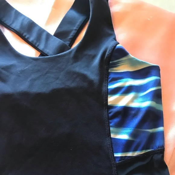 Oysho gym stappy back top - Picture 8 of 8